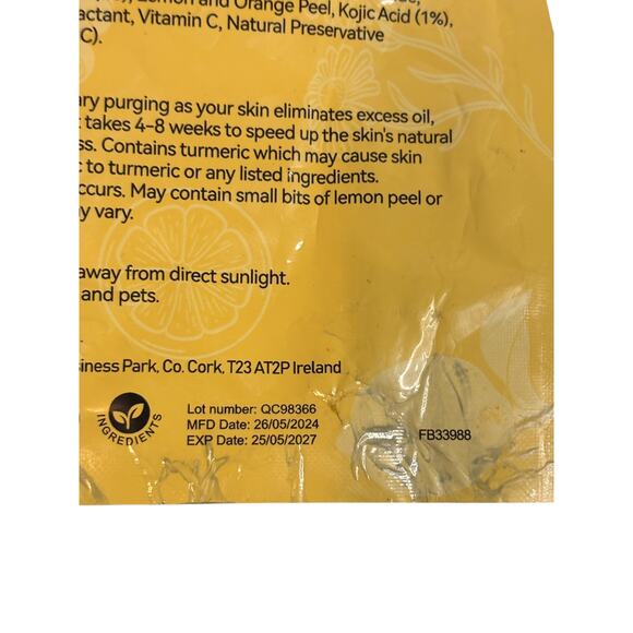 Ikzee Kojic Acid and Turmeric Facial Cleansing Pads 60 Count EXP 5/2027 - Picture 2 of 4